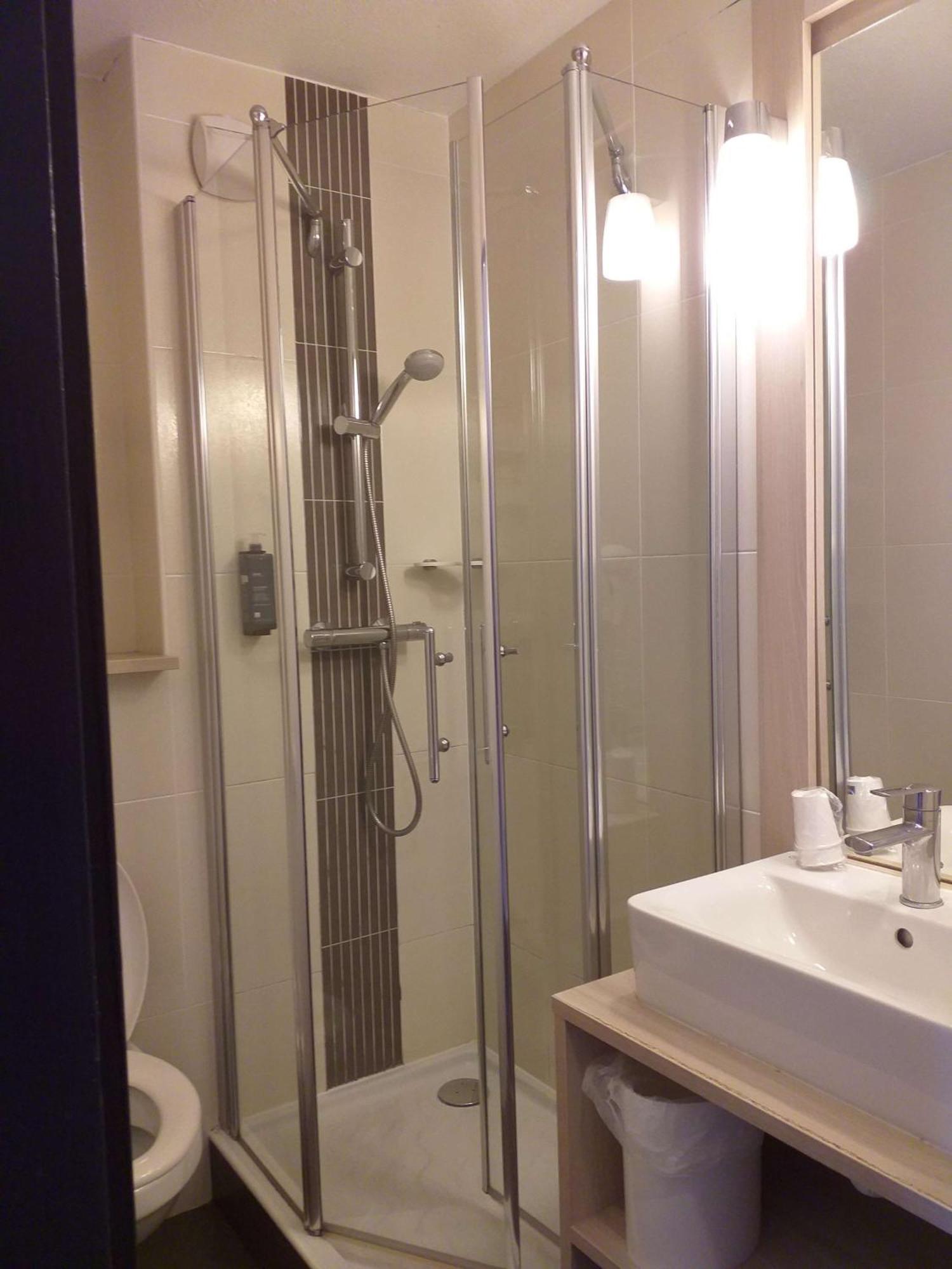 Hotel Brit Essentiel De 2*